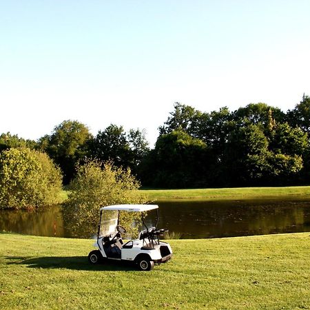 Hotel Anjou Golf And Country Club Champigné Esterno foto