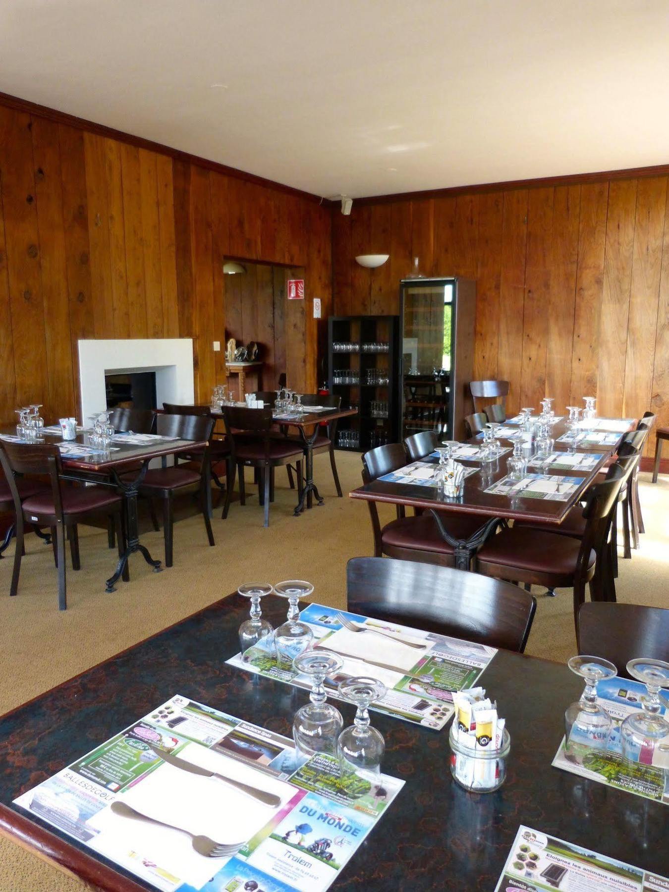 Hotel Anjou Golf And Country Club Champigné Esterno foto