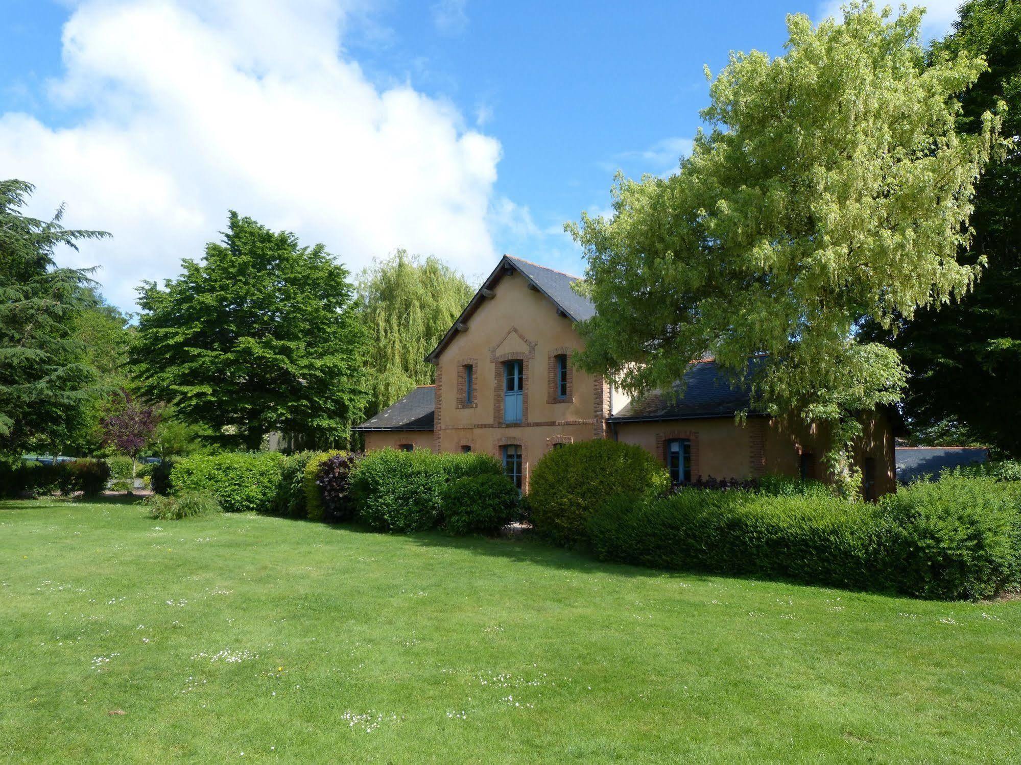 Hotel Anjou Golf And Country Club Champigné Esterno foto